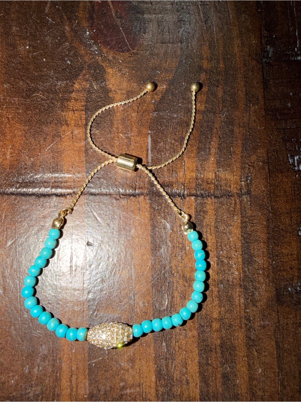 Source Unknown Gold-Tone Bracelet with Turquoise Beads